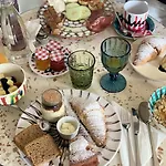 Bed & Breakfast Habitare Lecce&salento 4*